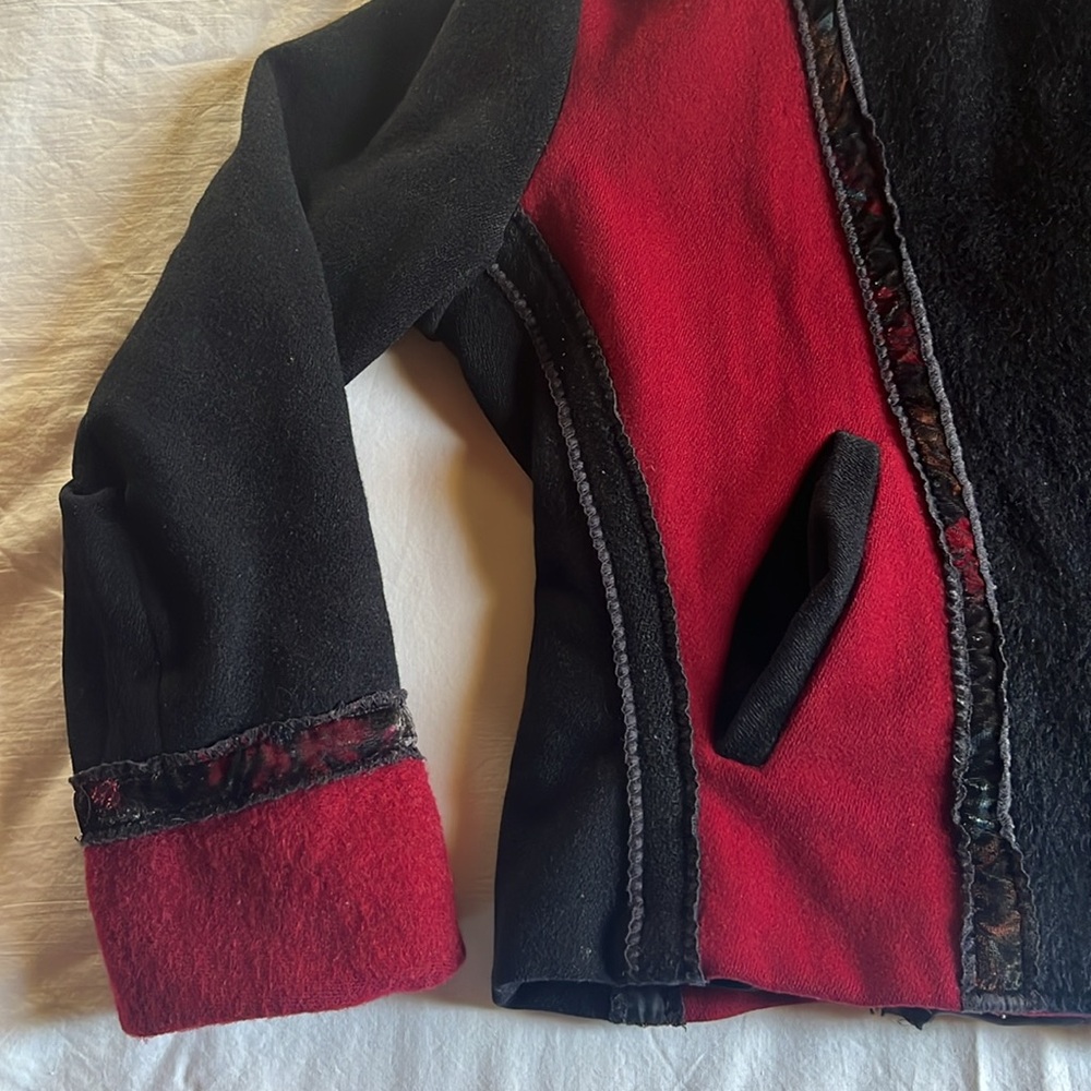 Gorgeous Vintage Coloratura Western Jacket Red Black Warm Small to Medium - Picture 5 of 16